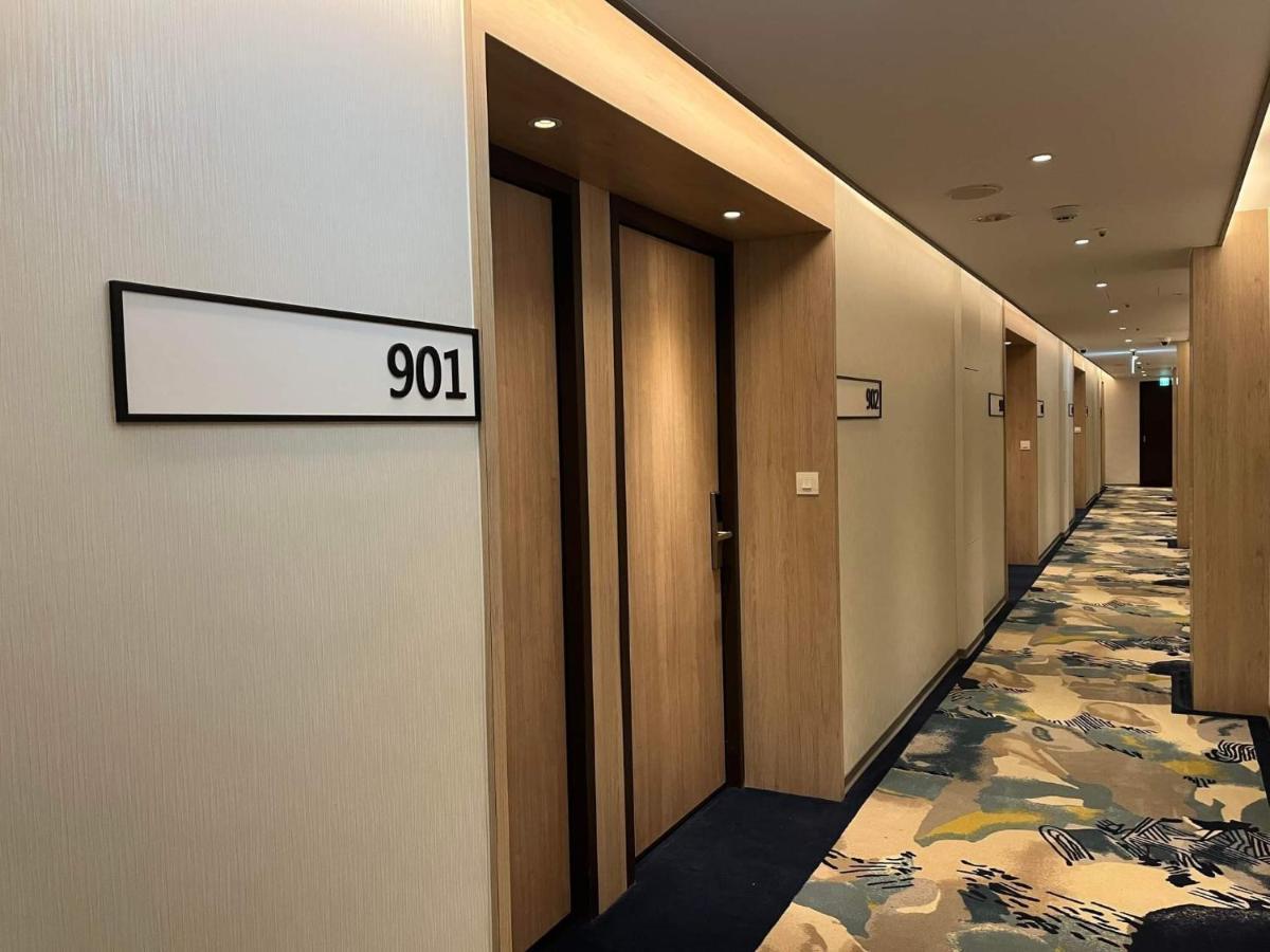 Bentley Hotel Чжунли Экстерьер фото